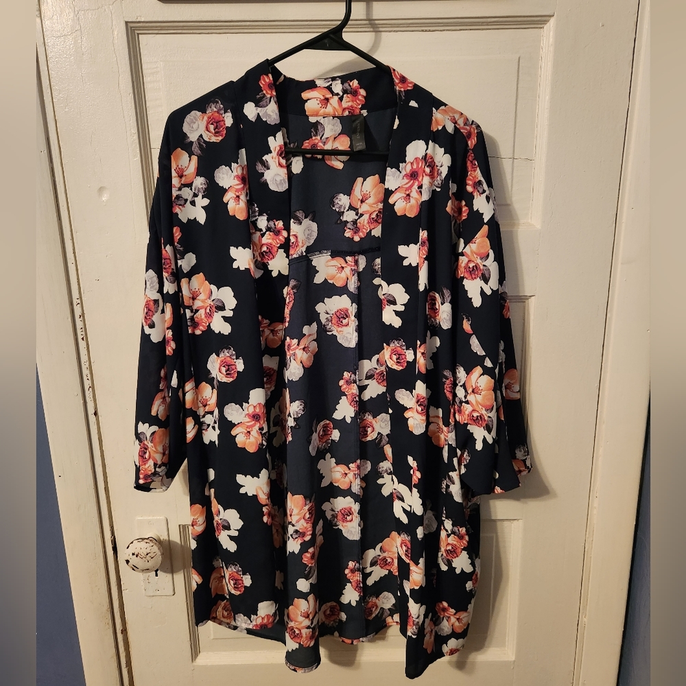 Lane Bryant blue floral print wrap size 14/16
